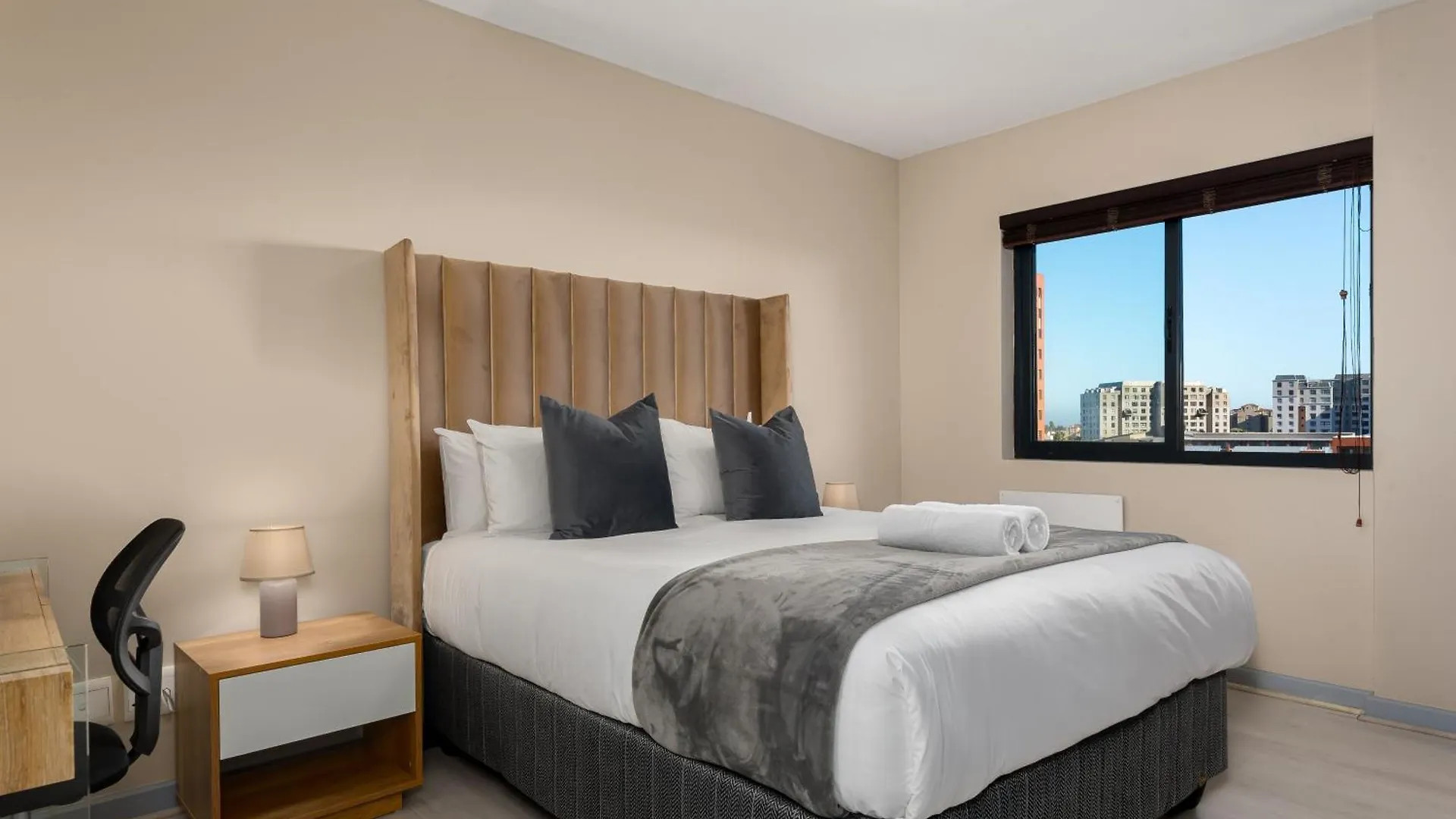 Knightsbridge W404 Apartment Cape Town