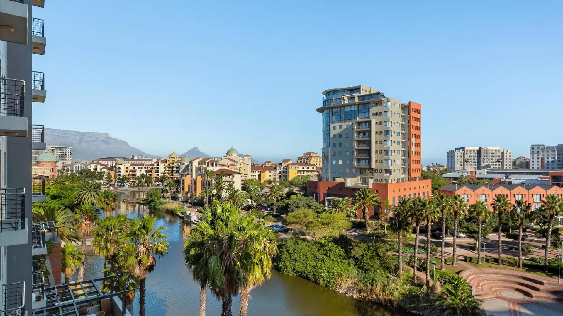 Knightsbridge W404 Apartment Cape Town